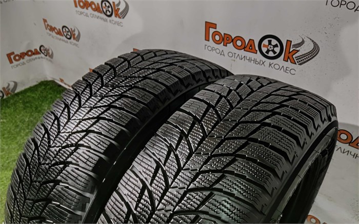 Пара шин липучка R16 Triangle 225х70 24029