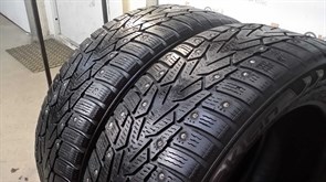 Пара шин зима R17 Nokian 215х60 16373