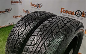 Пара шин зима R17 Kumho 215х60 20315